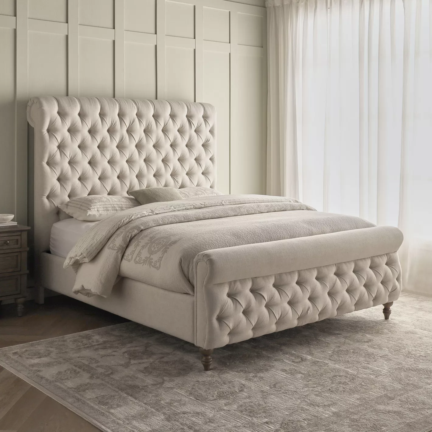 Barry-Tufted-Upholstered-Bed-7.webp